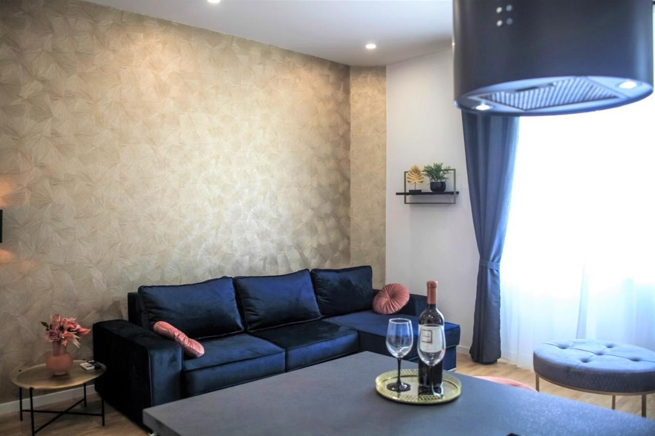 Hedone City Luxury Apartments With Free Parking 普拉 外观 照片