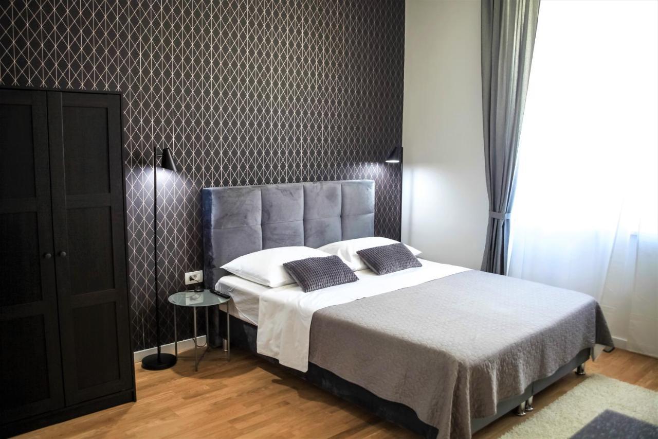 Hedone City Luxury Apartments With Free Parking 普拉 外观 照片