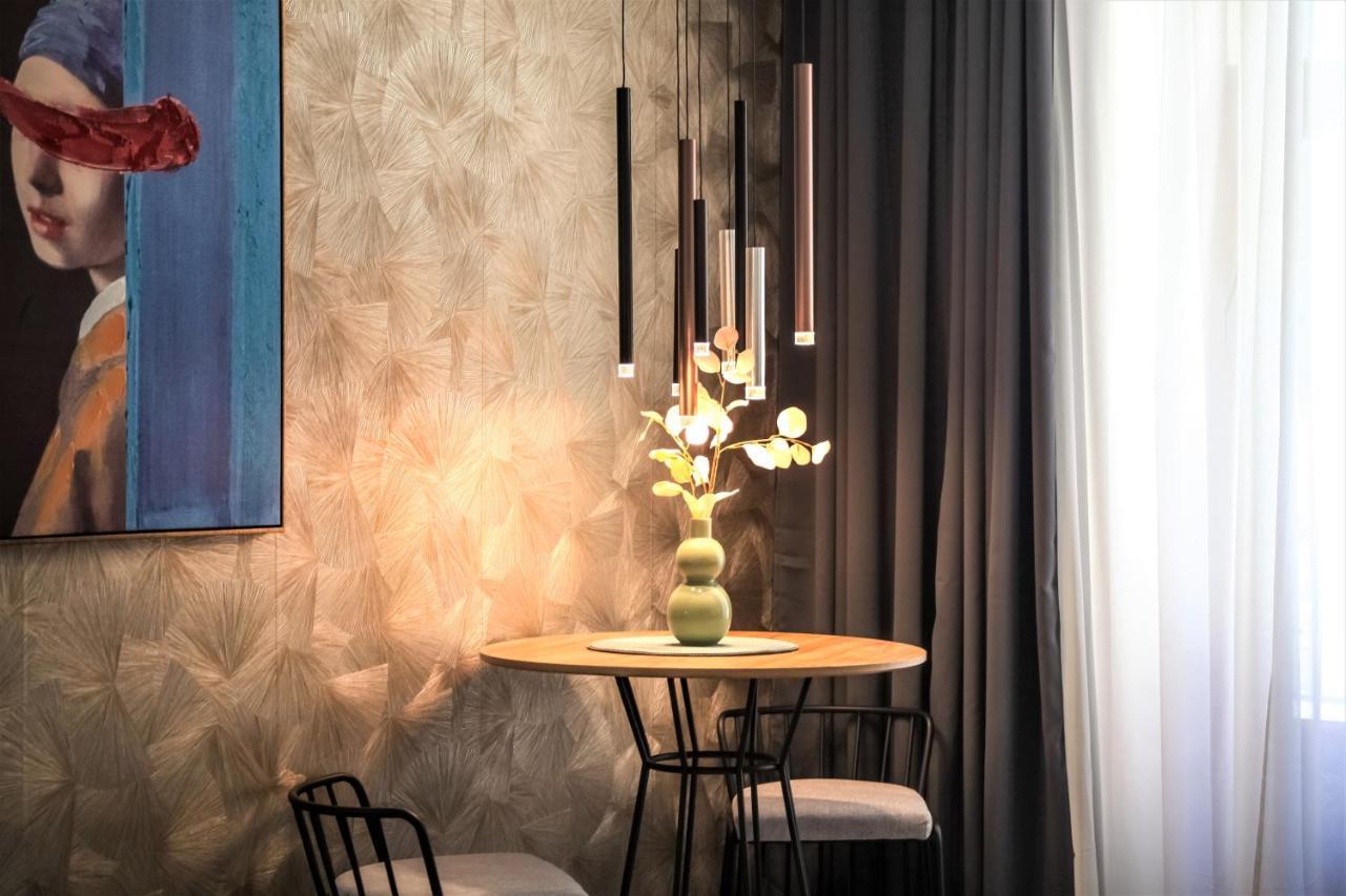 Hedone City Luxury Apartments With Free Parking 普拉 外观 照片