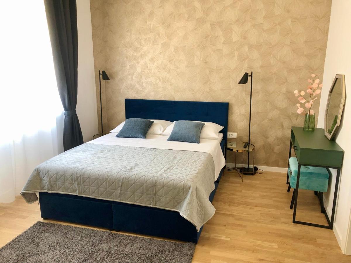 Hedone City Luxury Apartments With Free Parking 普拉 外观 照片