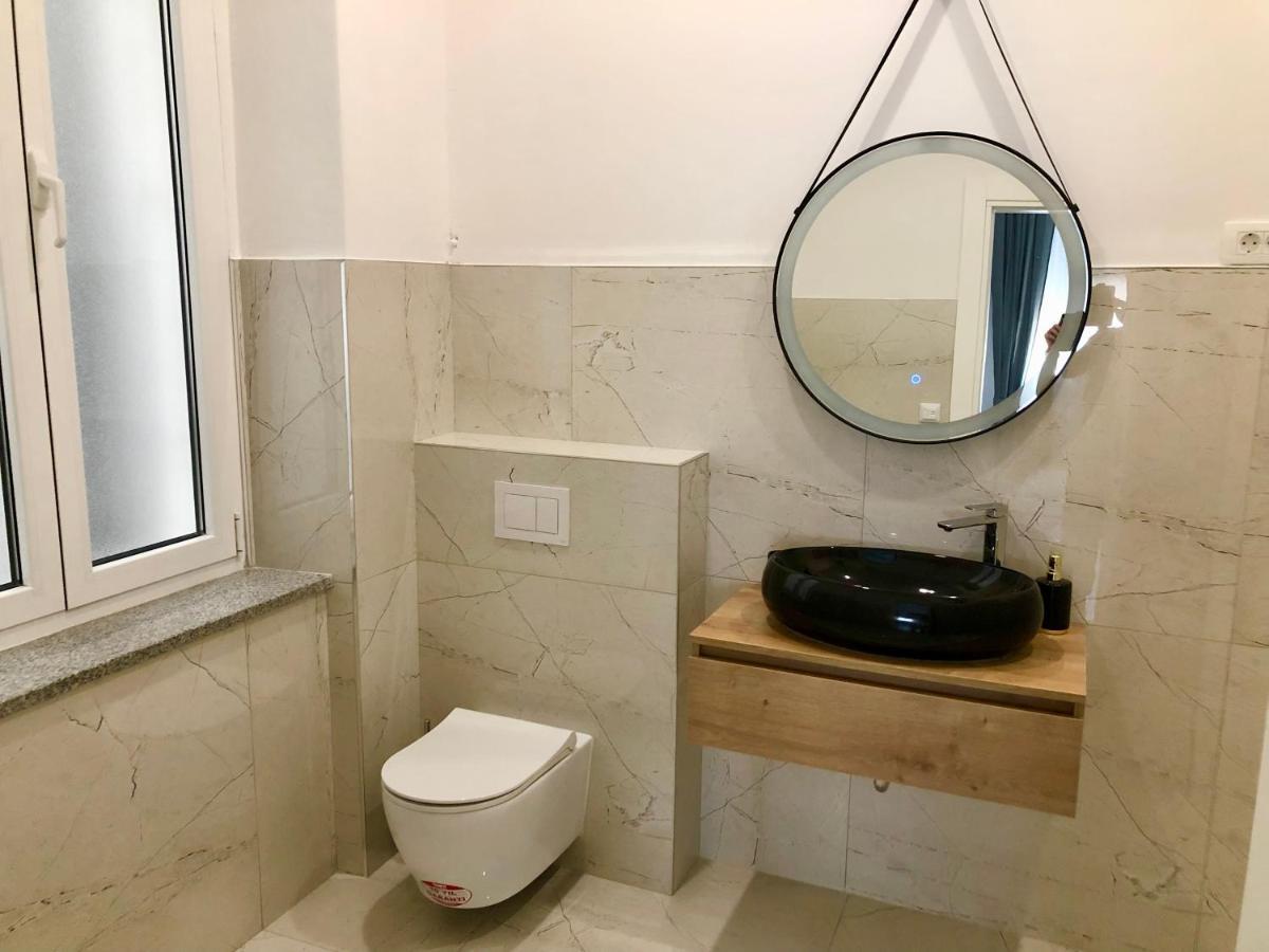 Hedone City Luxury Apartments With Free Parking 普拉 外观 照片