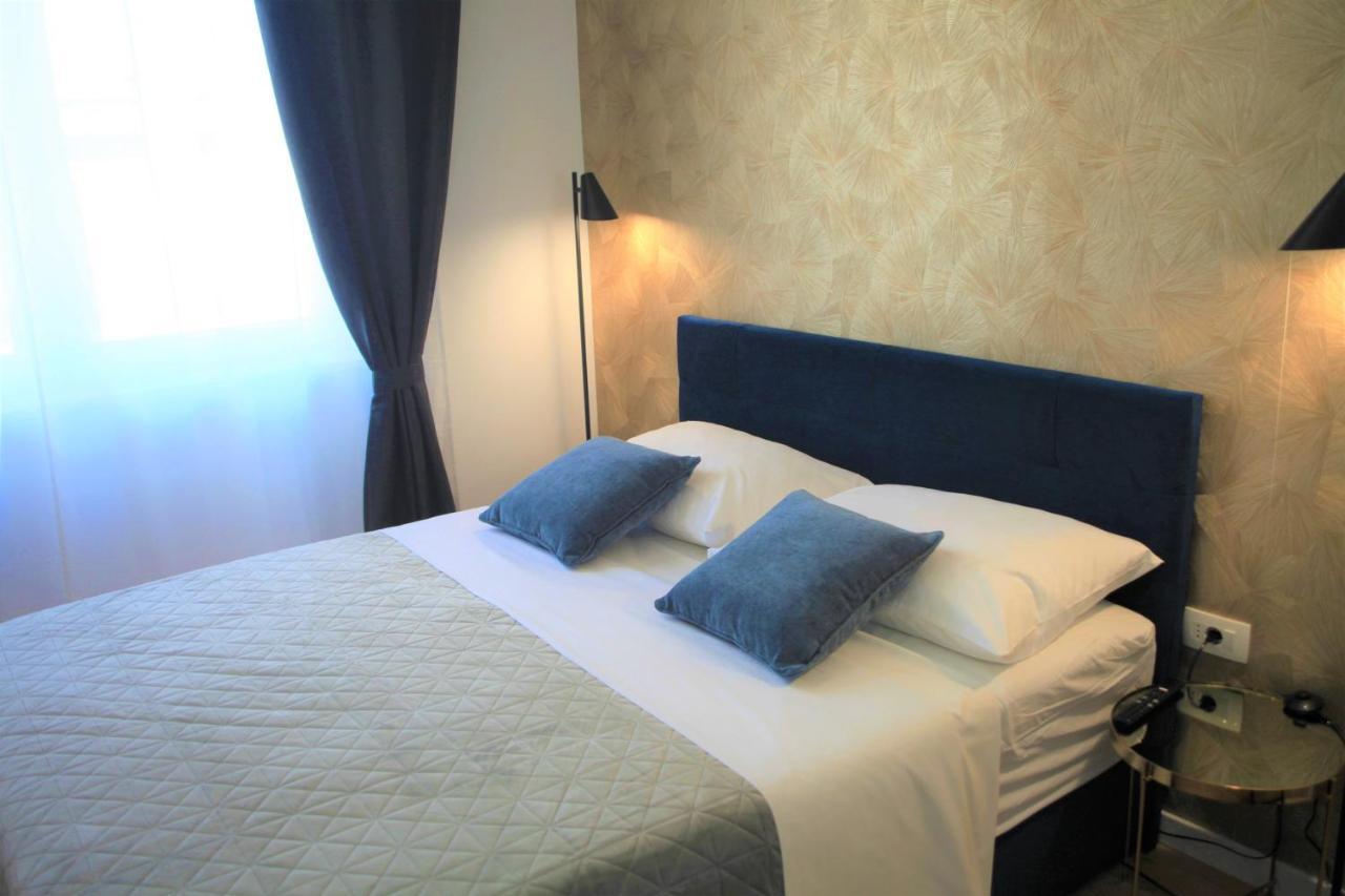 Hedone City Luxury Apartments With Free Parking 普拉 外观 照片